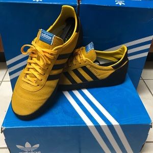 ❤️ Adidas Montreal model 🥇🏆ABSOLUTELY BEAUTIFUL